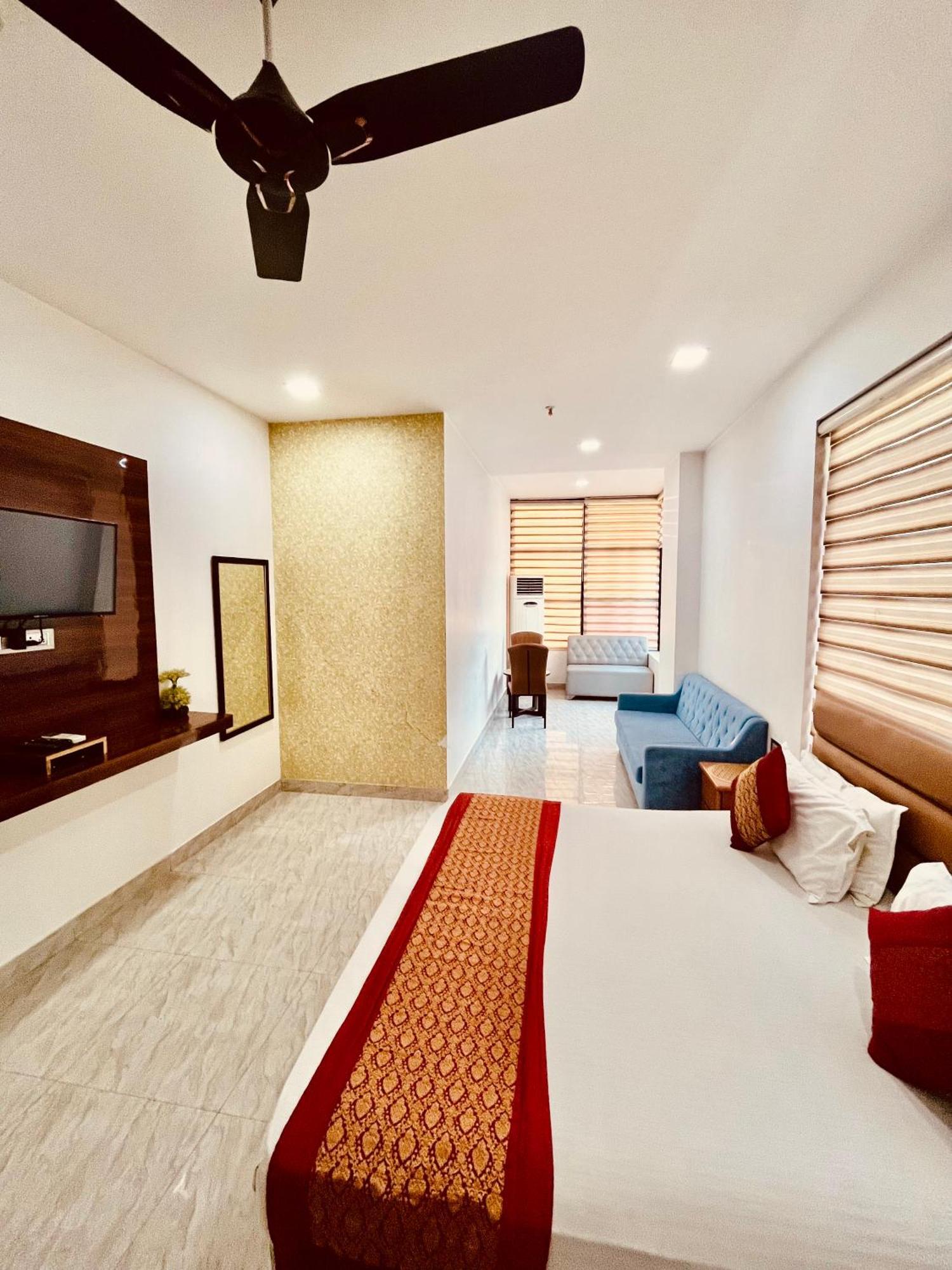 Amora Rooms Dwarka นิวเดลี ภายนอก รูปภาพ