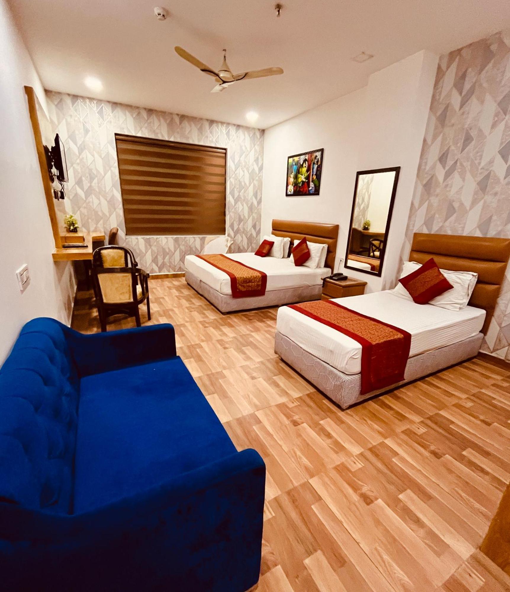 Amora Rooms Dwarka นิวเดลี ภายนอก รูปภาพ