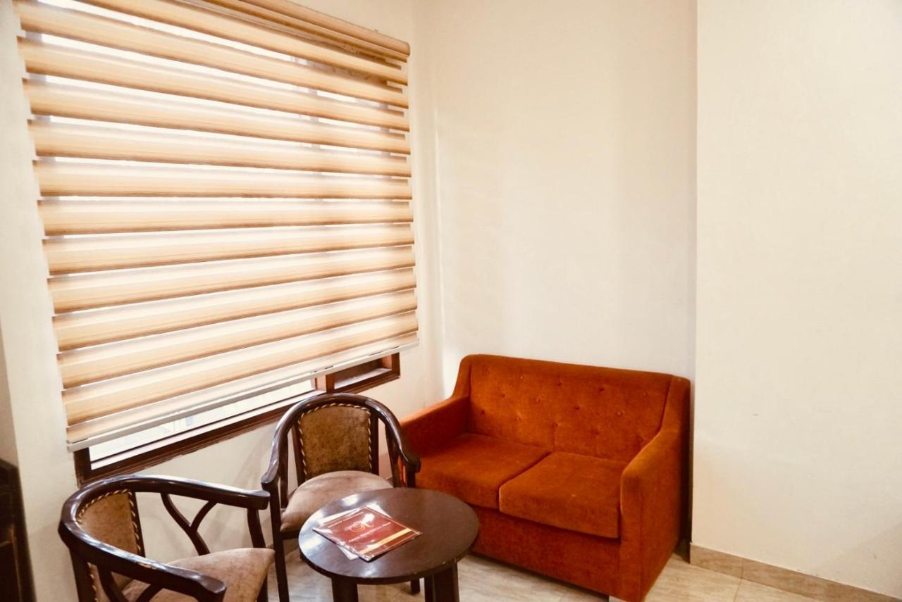 Amora Rooms Dwarka นิวเดลี ภายนอก รูปภาพ